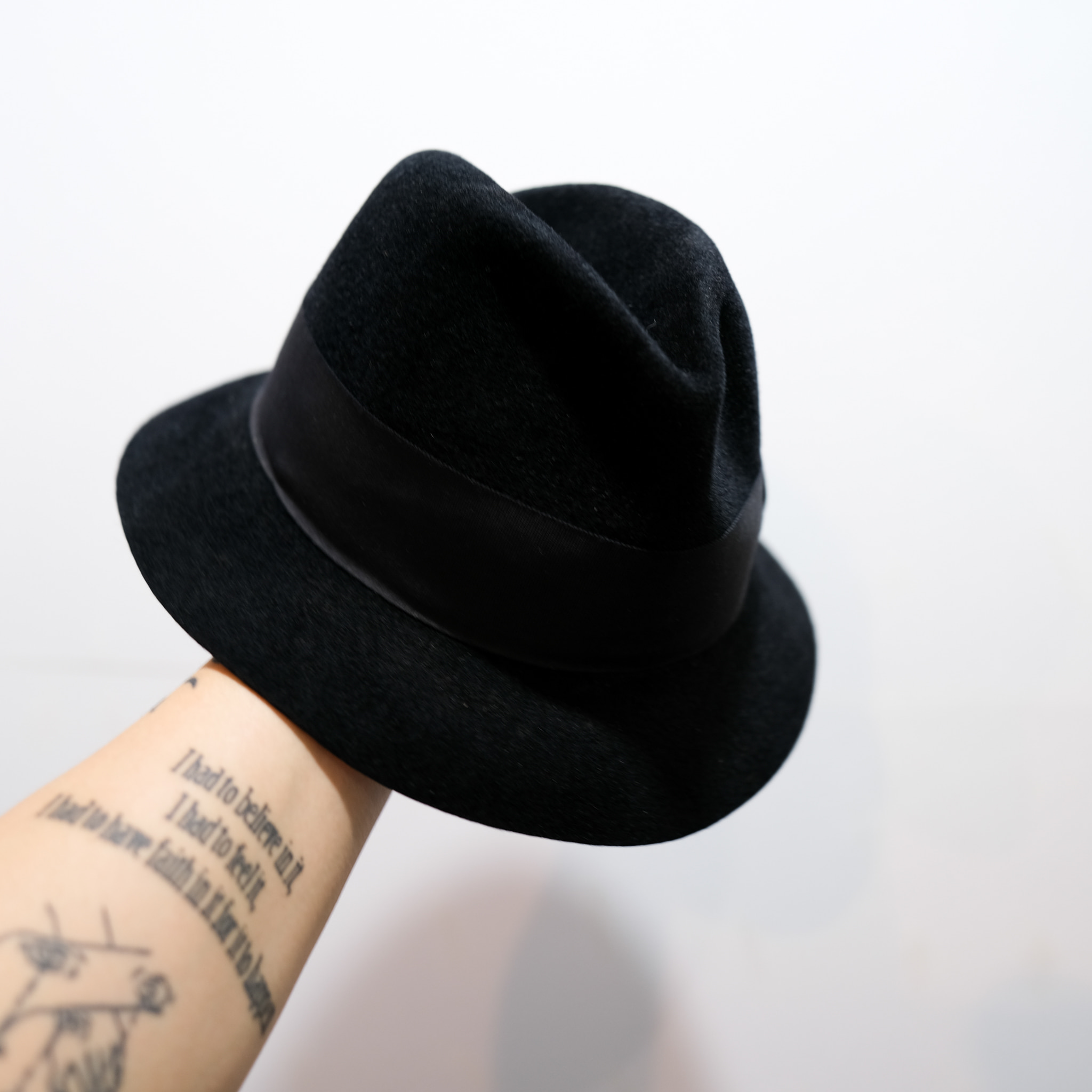 Gangsterville hat